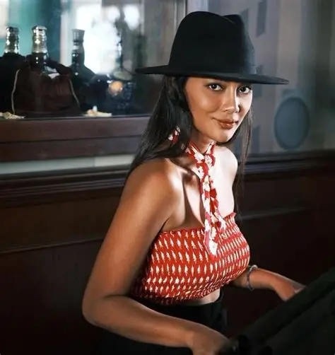 ERIKA CARLINA & DJ PANDA: CABUT LAPORAN, DAMAI, Apa yang Terjadi di Balik Layar?