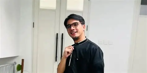 Video Karaoke Ricky Harun Viral: Aktor Santun Ini Tak Langsung Klarifikasi